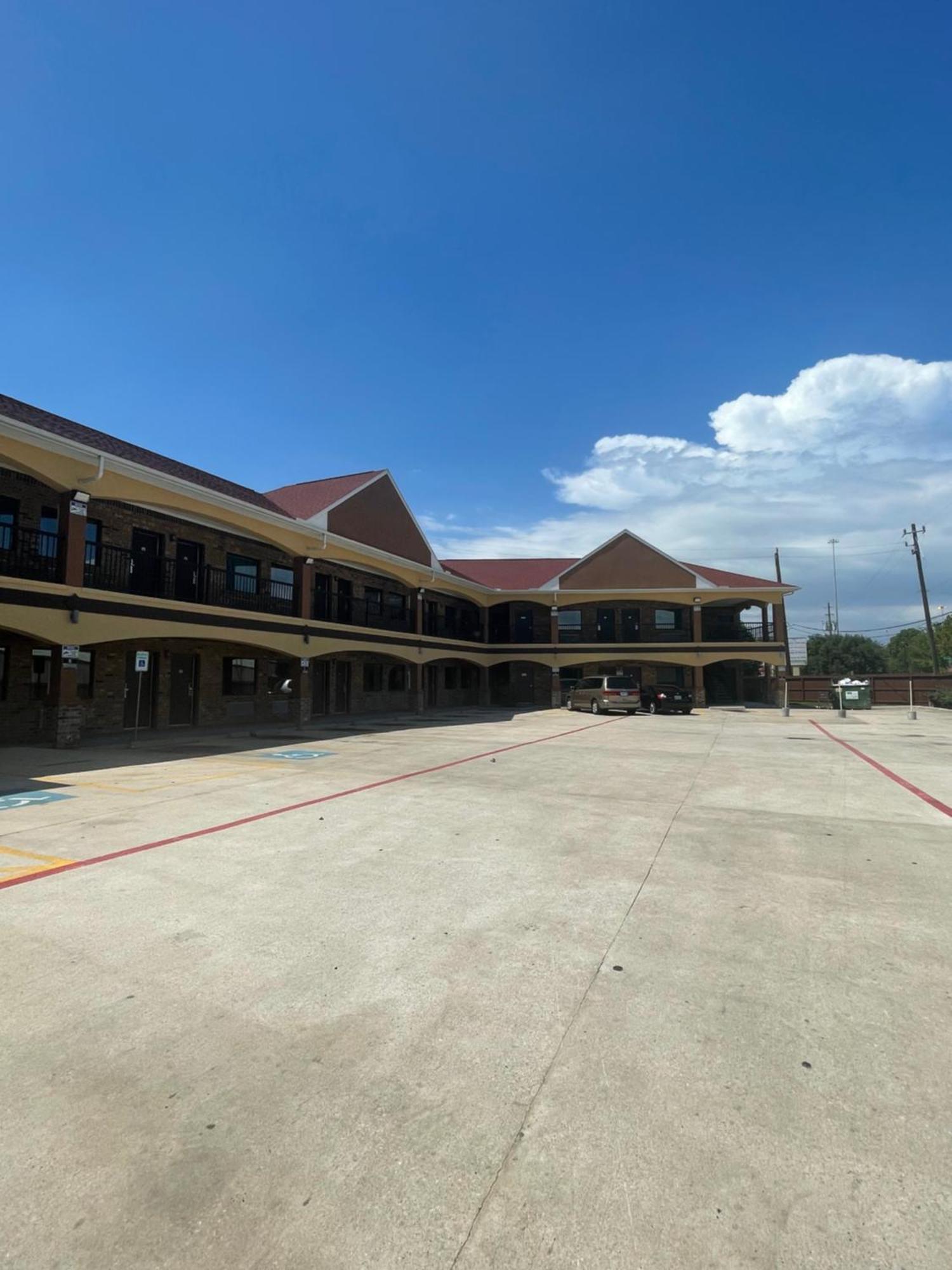 Regency Inn & Suites Houston Esterno foto